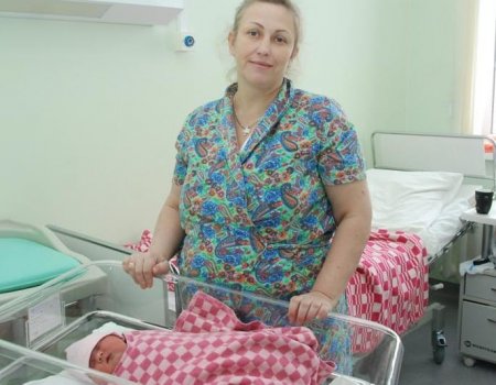 В роддоме Башкортостана приняли женщину с 10-ми родами только после обращения к Радию Хабирову