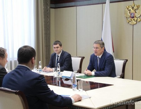 Радий Хабиров встретился с президентом группы компаний «ЭкоНива» Штефаном Дюрром