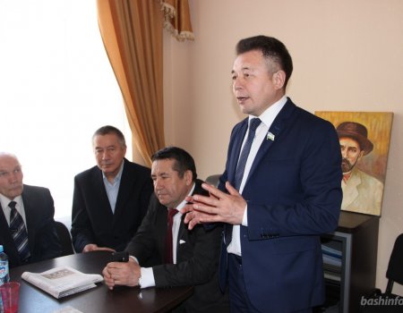 В Уфе в рамках Дней Республики Татарстан прошел круглый стол писателей двух республик