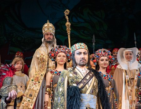 «Аттила» в Уфе: впервые перед оперной премьерой состоялось грандиозное костюмное дефиле