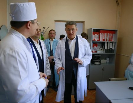 В Учалинской больнице Радию Хабирову показали новую систему сортировки пациентов