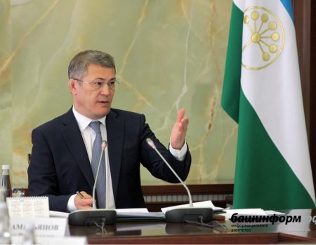 Глава Башкортостана поручил поставить точку на чиновничьем туризме