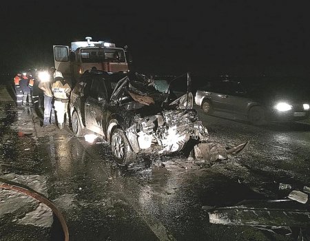Врезался в бензовоз: ночью в Башкортостане насмерть разбился 50-летний водитель
