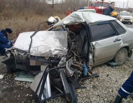 В Уфе в ДТП с фурой погиб водитель «ВАЗ-21099»