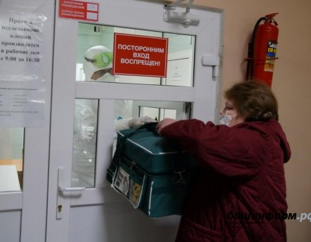 Радий Хабиров поручил всем чиновникам тестироваться на коронавирус