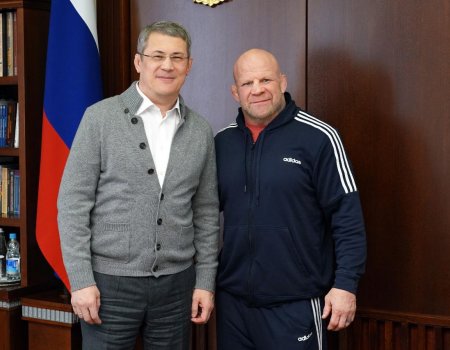 Спортсмен и российский политик Джефф Монсон будет учить юных уфимцев единоборствам