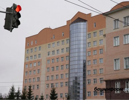 Глава Башкортостана поручил усилить контроль в борьбе с коронавирусом в больницах