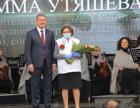 В Уфе ко Дню медицинского работника впервые наградили орденом Григория Аксакова