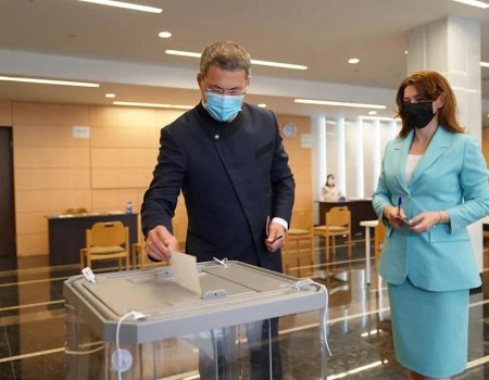 Глава Башкортостана принял участие в голосовании по поправкам в Конституцию РФ