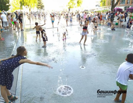 В мэрии Уфы возмутились ситуацией с фонтаном «Танцующие журавли»: Это не общественный душ