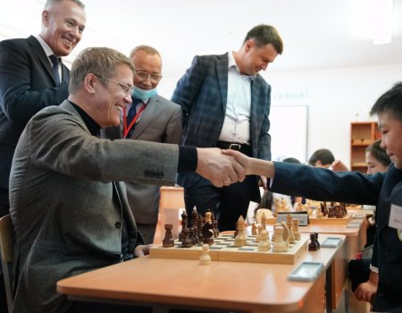 Радий Хабиров проиграл в шахматы 12-летнему школьнику из Баймака