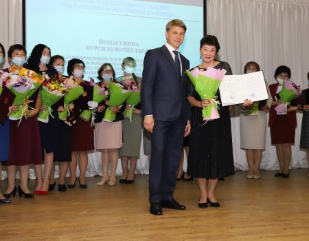 В Уфе наградили 50 лучших учителей республики, преподающих башкирский и русский языки