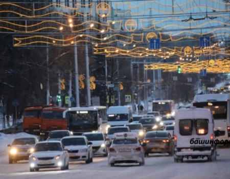 В новогоднюю ночь общественный транспорт в Уфе будет работать до 03 часов 30 минут