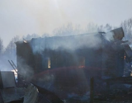В Башкортостане пострадавшую при пожаре женщину экстренно госпитализировали