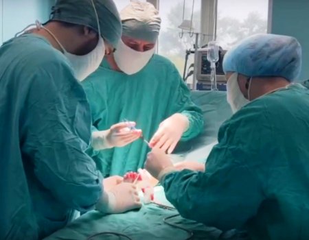В Уфе врачи удалили девочке шестой палец на ноге