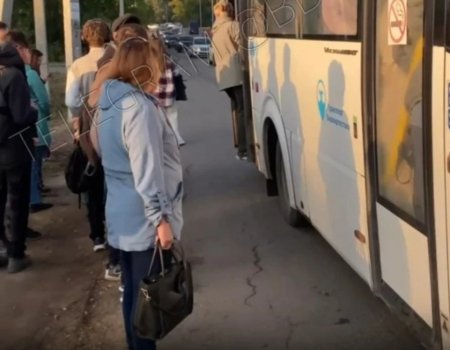 Жители микрорайона Кузнецовский затон в Уфе массово жалуются на нехватку автобусов