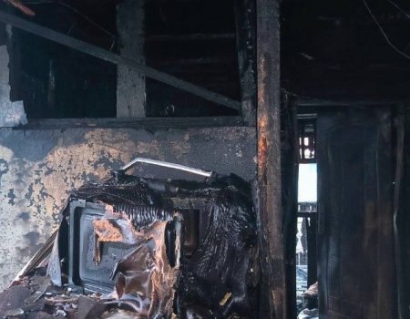 Жительница Башкирии получила ожоги рук и ног при попытке потушить пожар в своем доме