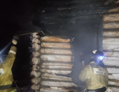 В Башкортостане после пожара в бревенчатом доме обнаружили тело мужчины