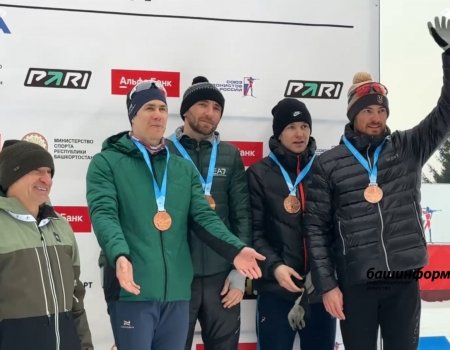 Башкирским биатлонистам, отдавшим свои медали белорусам, вручили новые награды