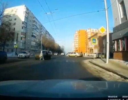 В Уфе установили водителя, скрывшегося с места ДТП после наезда на пешеходов - ВИДЕО