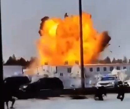 В Татарстане беспилотники атаковали нефтеперерабатывающие предприятия