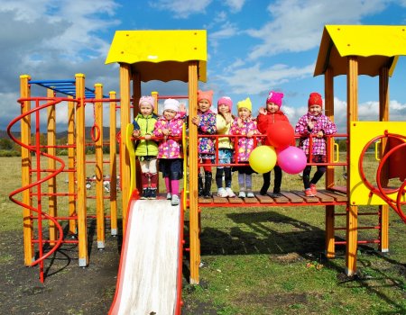 В деревне Абзаково Учалинского района открылась детская игровая площадка