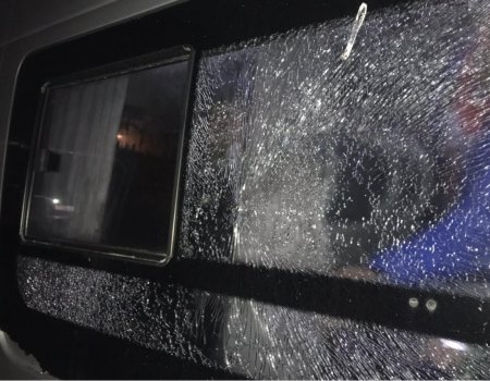 В Башкортостане неизвестные обстреляли автобус с магнитогорскими хоккеистами