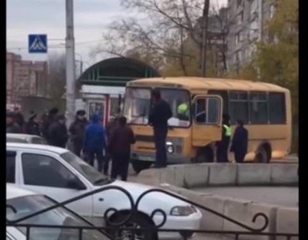 «Маршрутные войны»: в Уфе между водителями автобусов произошла потасовка