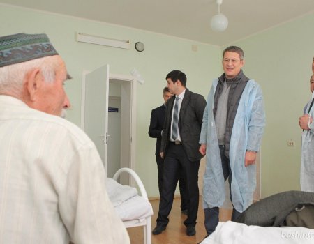 Врио Главы Башкирии посетил Баимовскую участковую больницу