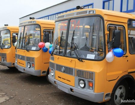 Башкоростан получит 24 машины скорой помощи и 47 школьных автобусов