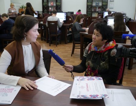 Министр культуры Башкортостана проверила свои знания на Большом этнографическом диктанте