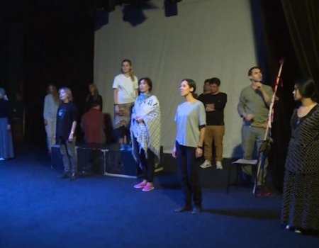 В Уфе Национальный молодежный театр поставил драму Зайнаб Биишевой «Униженные»