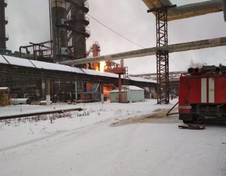 Крупный пожар на заводе в Стерлитамаке: пострадали три человека