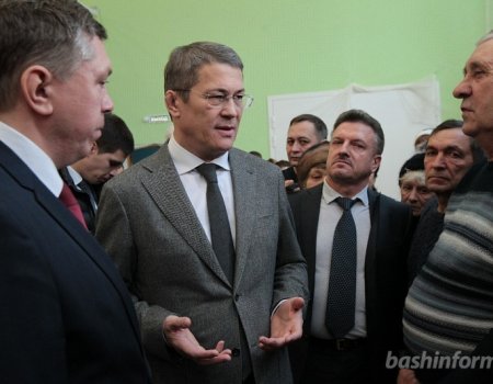 Руководитель Башкортостана порекомендовал сохранить память о металлургическом заводе в Тирляне