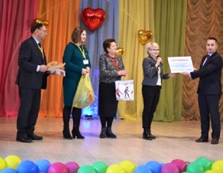 Депутаты Башкортостана передали Серафимовскому детскому дому-интернату 200 тысяч рублей