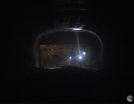 Горняки из Башкортостана могут быть заблокированы в шахте из-за пожара на руднике