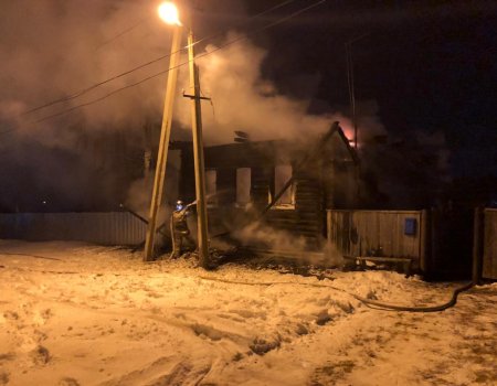 В Башкортостане в крупном пожаре погибли два человека
