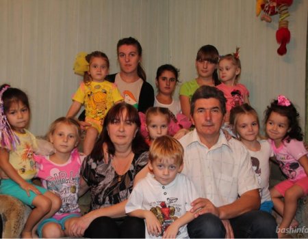 В Башкортостане семья с 16 детьми после пожара осталась без дома
