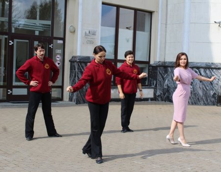 В Уфе Ансамбль имени Гаскарова запустил флешмоб #ТанцуюБашкирскийТанец