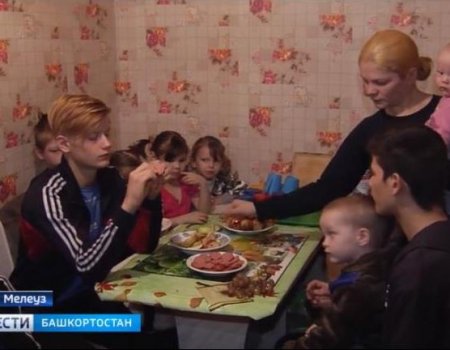 В Башкоротостане мать-одиночка с семью детьми ютится в комнате общежития