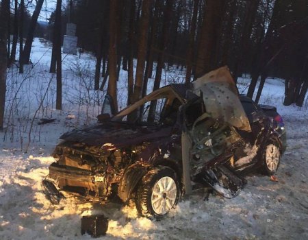 В Башкортостане женщина-водитель чудом выжила после серьезного ДТП