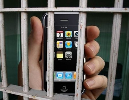 В России на территории исправительных колоний и СИЗО планируют блокировать мобильную связь
