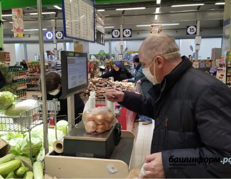 В Башкортостане покупателей в магазинах и пассажиров транспорта обязали носить маски и перчатки