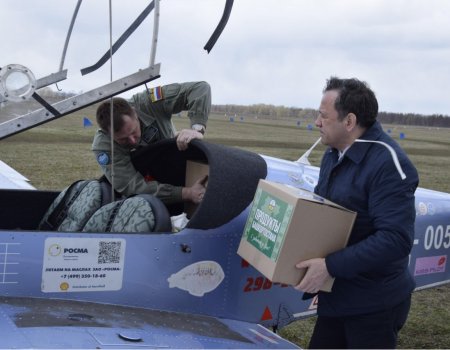 В Башкортостане единороссы развозят гуманитарную помощь на самолетах и грузовиках