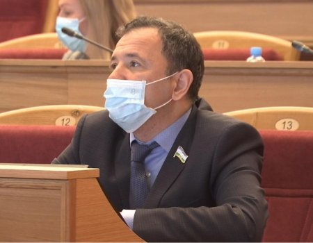 Рустем Ахмадинуров попал в больницу с пневмонией, он заразился коронавирусом