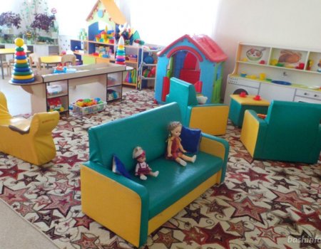 Радий Хабиров заявил, что открывать детские сады пока нельзя