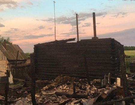 В Башкортостане в сгоревшем доме пожарные нашли тело женщины