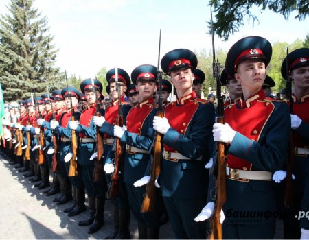 В Башкортостане 24 июня для ветеранов ВОВ организуют личные парады Победы