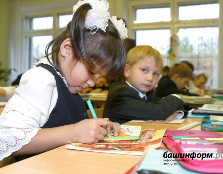 Россияне просят власти выплатить 10 тысяч рублей на детей и в августе