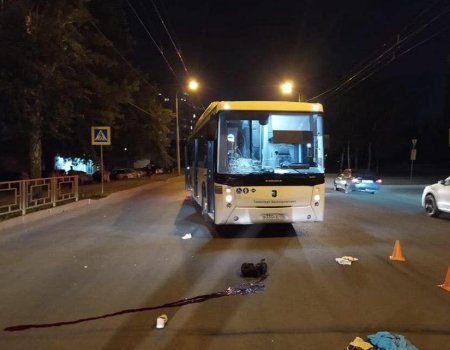 В Уфе водитель «НефАЗа» сбил на «зебре» пешехода: женщина скончалась в больнице